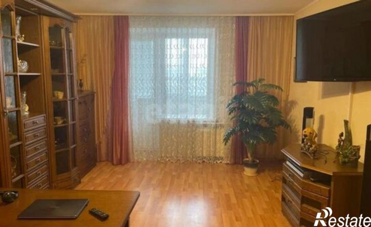 2-комн квартира пр-кт Победы, 72,  д. 72