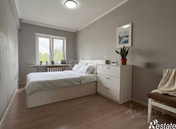 3-комн квартира пр-кт Строителей, 20,  д. 20