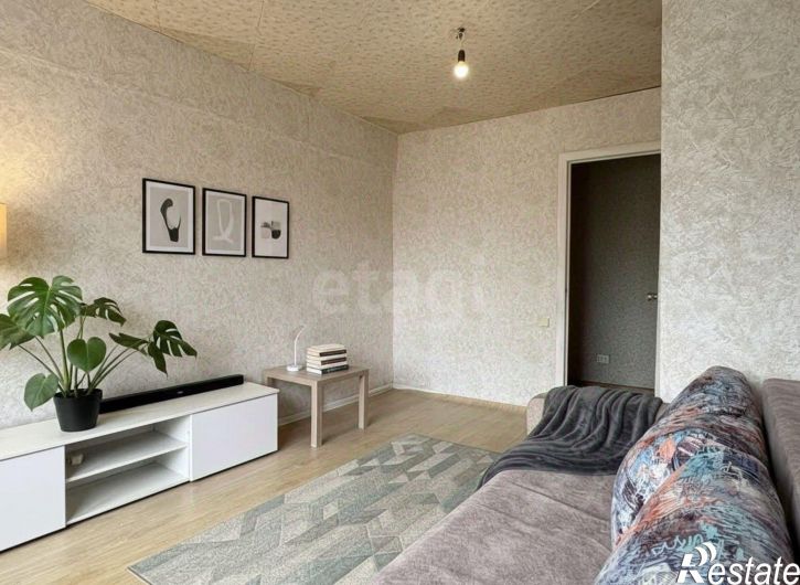 3-комн квартира пр-кт Строителей, 20,  д. 20