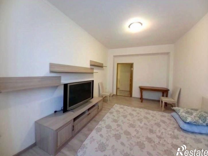 3-комн квартира улица Металлургов, 10,  д. 10
