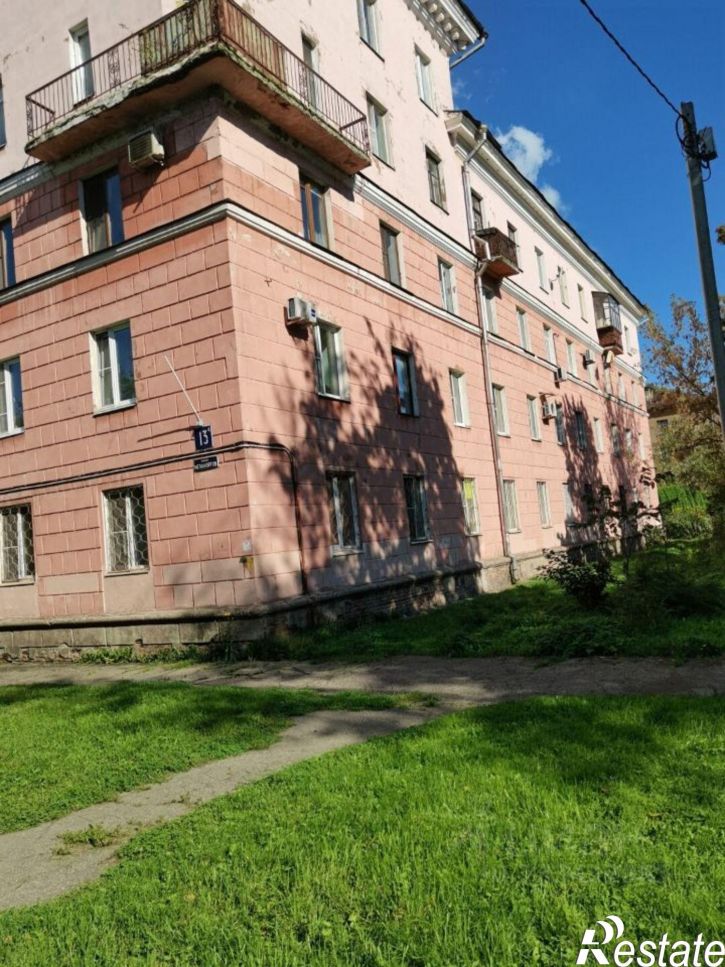 3-комн квартира улица Металлургов, 13А,  д. 13А