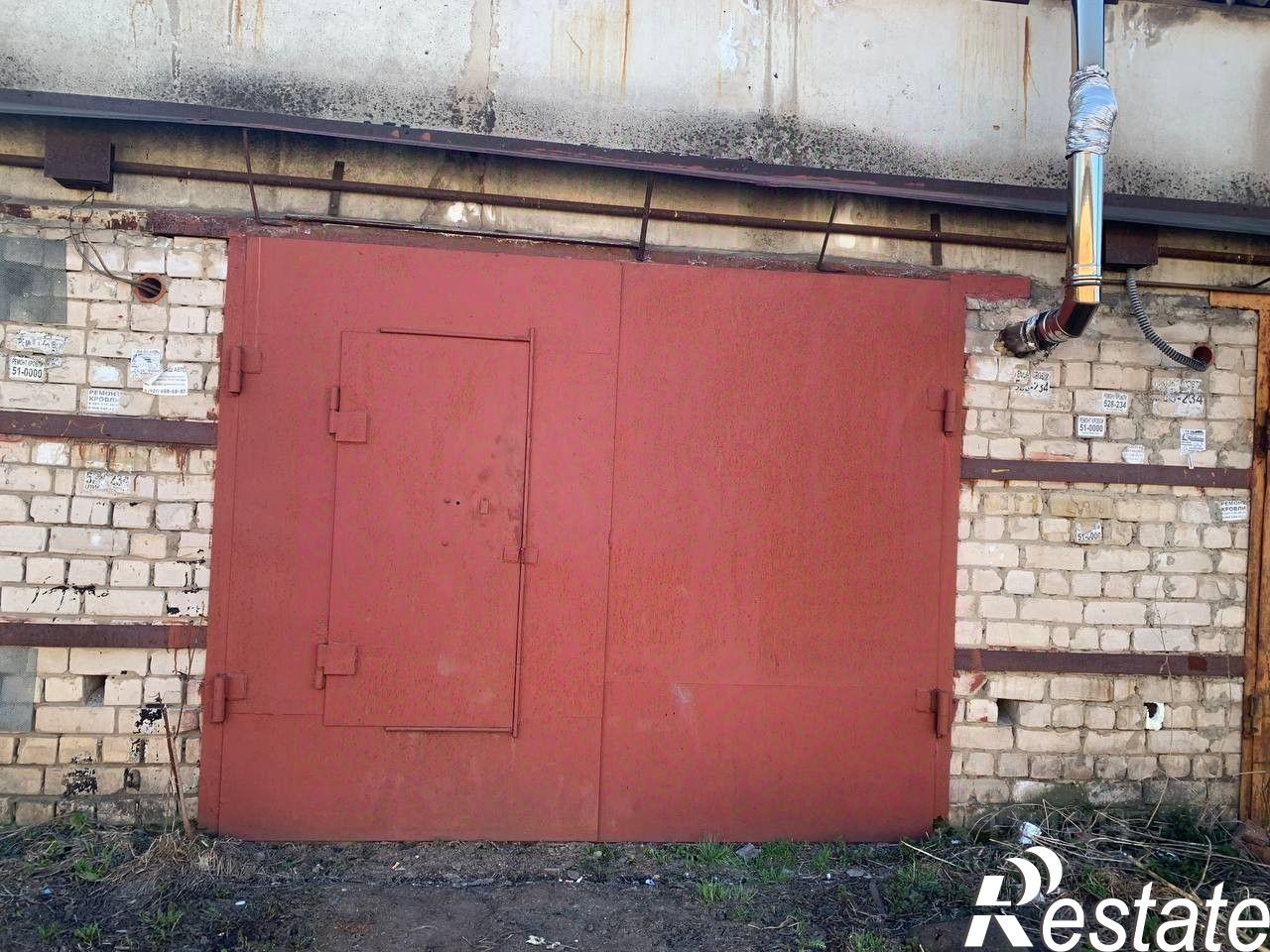 Купить гараж, место в паркинге за 490 014 рублей