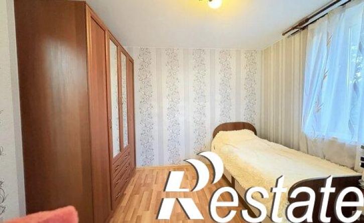 3-комн квартира проспект Победы, 64,  д. 64