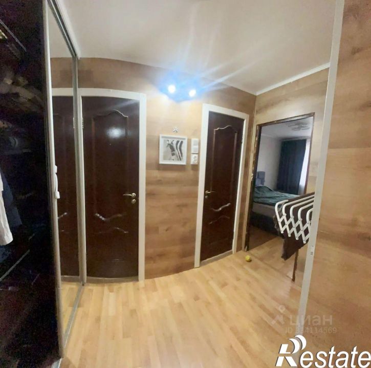 2-комн квартира улица Наседкина, 3,  д. 3