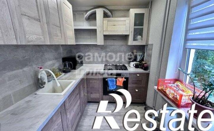 3-комн квартира проспект Победы, 151,  д. 151