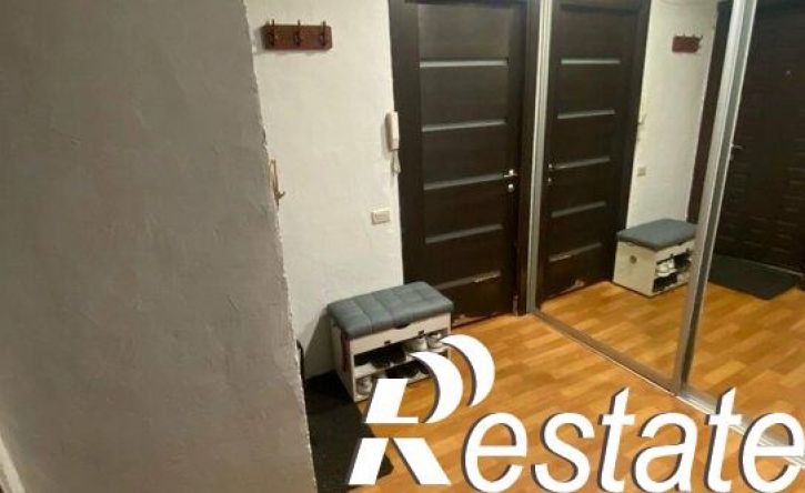 2-комн квартира улица Краснодонцев, 56,  д. 56